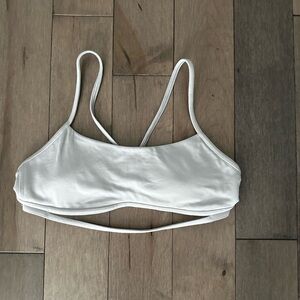 Lululemon medium support sports bra in a light purple!